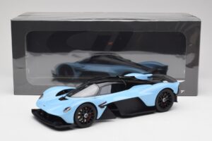 Aston Martin Valkyrie Racing Modrý GT Spirit 1:18 GT915 Pryskyřice – obrázek 6 z 6