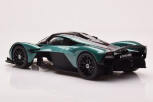 Aston Martin Valkyrie Racing Green GT Spirit 1:18 GT435 Pryskyřice – obrázek 5 z 6