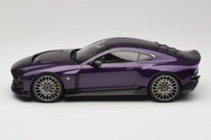Aston Martin Valour Tmavě Modrý GT Spirit 1:18 GT944 Pryskyřice – obrázek 3 z 6