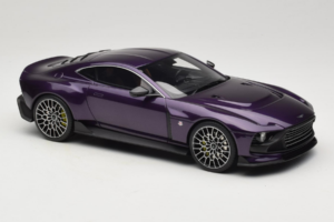 Aston Martin Valour Tmavě Modrý GT Spirit 1:18 GT944 Pryskyřice – obrázek 4 z 6