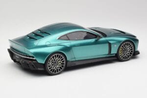 Aston Martin Valour Racing Green GT Spirit 1:18 GT480 Pryskyřice – obrázek 2 z 6