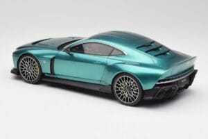Aston Martin Valour Racing Green GT Spirit 1:18 GT480 Pryskyřice – obrázek 5 z 6