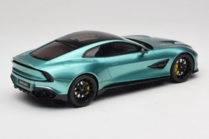Aston Martin Vanquish Green Metallic GT Spirit 1:18 GT551 Pryskyřice – obrázek 2 z 6