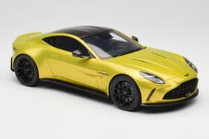 Aston Martin Vantage Cosmopolitan Yellow GT Spirit 1:18 GT514 Pryskyřice – obrázek 4 z 6