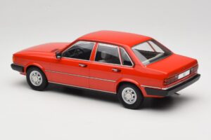 Audi 80 B2 GLS Červený MCG 1:18 MCG18526 Kov – obrázek 5 z 6