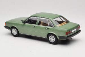 Audi 80 B2 Zelený MCG 1:18 MCG18525 Kov – obrázek 5 z 6