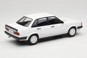 Audi 80 B2 GTE Bílý MCG 1:18 MCG18527 Kov – obrázek 2 z 6