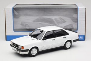 Audi 80 B2 GTE Bílý MCG 1:18 MCG18527 Kov – obrázek 6 z 6
