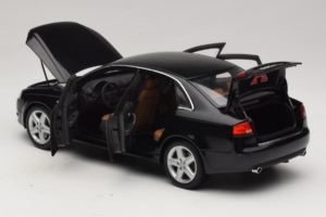 Audi A4 B6 3.2 Quattro Černý Minichamps 1:18 5010404125 Kov – obrázek 5 z 8