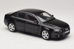Audi A4 B6 3.2 Quattro Černý Minichamps 1:18 5010404125 Kov – obrázek 6 z 8