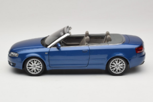 Audi A4 B6 Kabriolet Modrý Norev 1:18 5010504325 Kov – obrázek 4 z 9