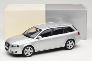 Audi A4 B7 3.2 Quattro Avant Stříbrný Minichamps 1:18 5010404215 Kov – obrázek 8 z 8