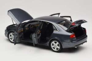 Audi A4 B7 Šedý Metalíza Minichamps 1:18 100014400 Kov – obrázek 5 z 8