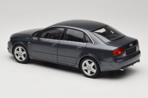 Audi A4 B7 Šedý Metalíza Minichamps 1:18 100014400 Kov – obrázek 7 z 8