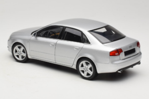 Audi A4 B7 Stříbrný Minichamps 1:18 100014402 Kov – obrázek 7 z 8