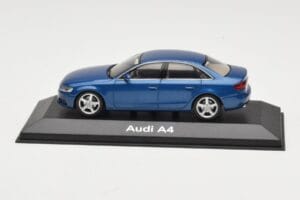 Audi A4 B8 3.2 Quattro Aruba Blue Minichamps 1:43 5010704123 Kov