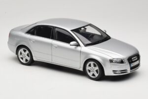 Audi A4 B8 3.2 Quattro Stříbrný Minichamps 1:18 5010404115 Kov – obrázek 6 z 8