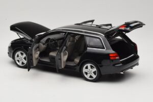 Audi A4 B8 Avant 3.2 Quattro Černý Minichamps 1:18 5010404225 Kov – obrázek 5 z 8