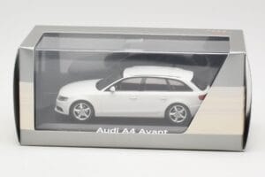 Audi A4 B8 Avant Ibis White Minichamps 1:43 5010804213 Kov – obrázek 4 z 4