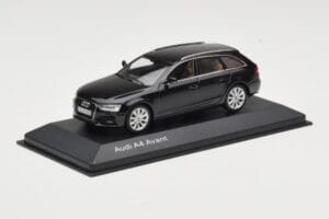 Audi A4 B8 Avant Phantom Black Minichamps 1:43 5011204223 Kov – obrázek 2 z 4