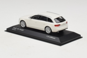 Audi A4 B8 Avant Bílý Minichamps 1:43 410011010 Kov – obrázek 3 z 5