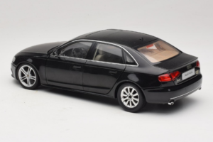 Audi A4L B8 Černý Paudi 1:18 AUDI012 Kov – obrázek 7 z 8