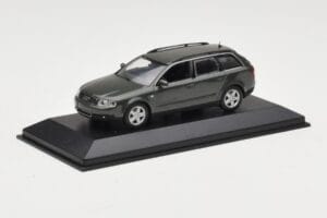 Audi A6 C5 Avant Tmavě Šedý Minichamps 1:43 AUDI006 Kov – obrázek 2 z 4