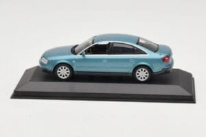 Audi A6 C5 Světle Modrý Minichamps 1:43 AUDI004 Kov