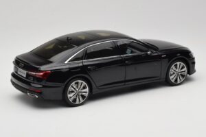 Audi A6L C8 Černý Paudi Model 1:18 42499 Kov – obrázek 3 z 8