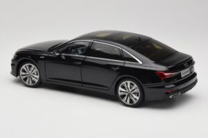 Audi A6L C8 Černý Paudi Model 1:18 42499 Kov – obrázek 7 z 8