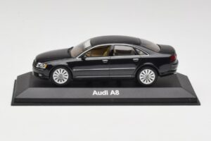 Audi A8 D3 Phantom Černý Minichamps 1:43 5010508133 Kov