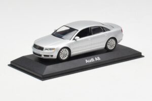 Audi A8 D3 Stříbrný Minichamps 1:43 20000001386001 Kov – obrázek 2 z 4