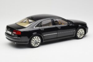 Audi A8 D3 W12 Černý Kyosho 1:18 09212BK Kov – obrázek 3 z 8