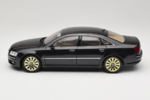 Audi A8 D3 W12 Černý Kyosho 1:18 5010508135 Kov – obrázek 4 z 8
