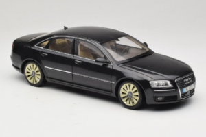 Audi A8 D3 W12 Černý Kyosho 1:18 5010508135 Kov – obrázek 6 z 8