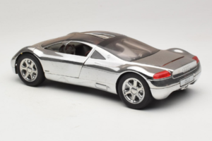 Audi Avus Quattro Chrome Silver Revell 1:18 08913-C1 Kov – obrázek 7 z 8