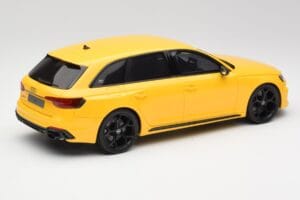 Audi RS4 B9 Avant 25. Výročí Vegas Žlutý GT Spirit 1:18 GT935 Pryskyřice – obrázek 2 z 6