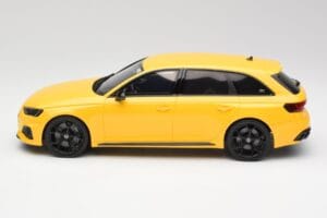 Audi RS4 B9 Avant 25. Výročí Vegas Žlutý GT Spirit 1:18 GT935 Pryskyřice – obrázek 3 z 6