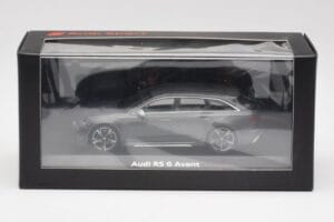 Audi RS6 C8 Avant Šedý Metalíza Minichamps 1:43 5012016231 Kov – obrázek 4 z 4