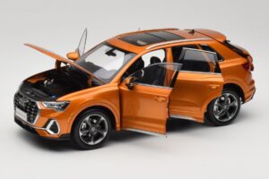 Audi Q3 F3 Orange Metallic Paudi Model 1:18 05962Q32019 Kov – obrázek 2 z 8