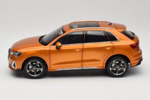 Audi Q3 F3 Orange Metallic Paudi Model 1:18 05962Q32019 Kov – obrázek 4 z 8
