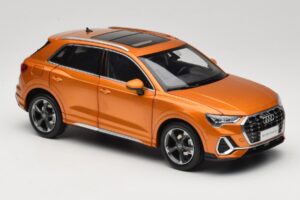 Audi Q3 F3 Orange Metallic Paudi Model 1:18 05962Q32019 Kov – obrázek 6 z 8