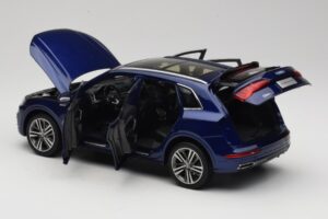 Audi Q5L FY Modrý Paudi Model 1:18 33729 Kov – obrázek 5 z 8