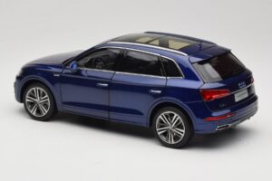 Audi Q5L FY Modrý Paudi Model 1:18 33729 Kov – obrázek 7 z 8