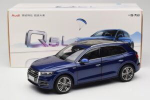 Audi Q5L FY Modrý Paudi Model 1:18 33729 Kov – obrázek 8 z 8