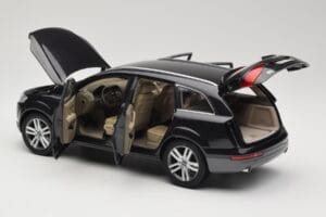 Audi Q7 4L Lava Grey Minichamps 1:18 5010507625 Kov – obrázek 5 z 8