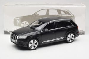 Audi Q7 4M Matný Černý Minichamps 1:18 110014001 Kov – obrázek 8 z 8