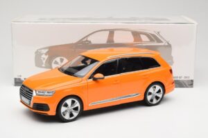 Audi Q7 4M Oranžový Metallic Minichamps 1:18 110014004 Kov – obrázek 8 z 8