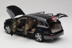Audi Q7 Černý Kyosho 1:18 09221BK Kov – obrázek 5 z 8