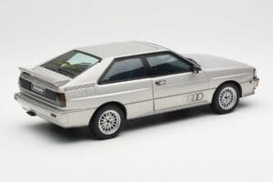 Audi Quattro LWB Stříbrný AUTOart 1:18 70303 Kov – obrázek 3 z 8